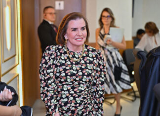 A voz que rompe o silêncio: um ano da Ouvidoria da Mulher do TCE-AM