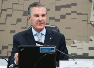 Moraes autoriza Collor a cumprir pena de 8 anos e 10 meses em casa