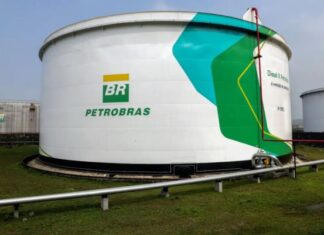 Petrobras anuncia redução do preço do diesel para as distribuidoras