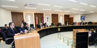 TCE-AM julga procedente representação e aplica multa de R$14 mil ao prefeito de Manicoré