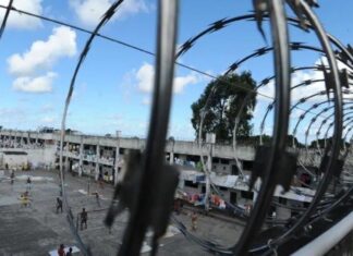 Comissão da Câmara aprova bloqueadores de celular em presídios