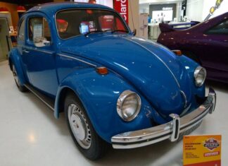 Shopping de Manaus recebe exposição de carros antigos neste fim de semana Carro antigo d24am