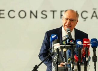 Comitê do governo com exportadores vai discutir tarifa dos EUA Comite d24am 1024x607