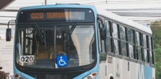 Justiça volta barrar Prefeitura e mantém pagamento em dinheiro nos ônibus
