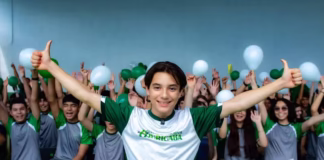 Amazonense de 13 anos supera 7 mil concorrentes e chega à semifinal do ‘Pequenos Gênios’ Whatsapp image 2025 07 21 at 18.57.12