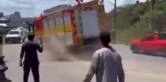 Viatura dos Bombeiros quase tomba ao cair em buraco em Manaus Captura de tela 2025 08 05 221638