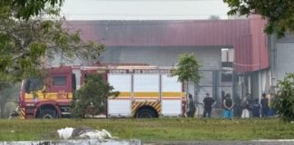 Incêndio atinge fábrica na Avenida do Turismo, na zona oeste de Manaus Incendio d24am