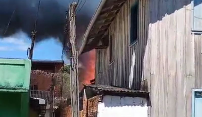 incendio_morro_d24am Incendio morro d24am