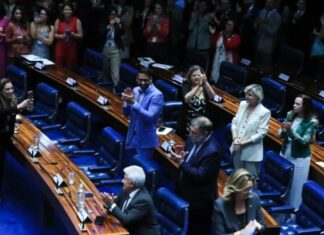 Senado aprova projeto contra adultização de crianças na internet Texto d24am 1024x603