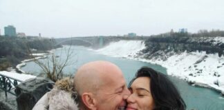 Esposa de Bruce Willis afirma viver ‘um longo adeus’ com a demência do ator Emma heming bruce willis d24am 1024x768