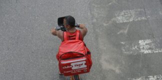 Comissão especial debate relação de trabalho de motoristas e entregadores de APP Entregador app d24am