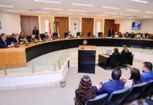 TCE-AM aprova com ressalvas contas de 2022 e 2023 da Prefeitura de Manaus Jazz5161