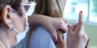 Manaus recebe 300 mil doses de vacina contra Influenza para iniciar campanha