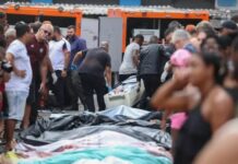 Governo do Rio estima 119 mortes; moradores retiram corpos da mata