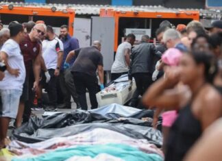 Governo do Rio estima 119 mortes; moradores retiram corpos da mata