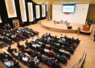 Auditório lotado marca evento sobre Inteligência Artificial e Transformação Digital no TCE-AM