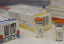 Fiocruz e UFMG firmam parceria para expandir centro de vacinas Vacina fiocruz d24am