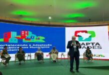 Conselheiro do TCE-AM destaca papel da sociedade na adaptação climática durante painel da COP30