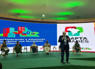 Conselheiro do TCE-AM destaca papel da sociedade na adaptação climática durante painel da COP30