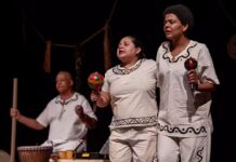 ‘Gotas de Saberes’ leva teatro indígena gratuito à periferia de Manaus
