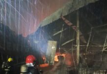 Incêndio em fábrica de reciclagem na Zona Leste de Manaus pode ter sido criminoso, diz Corpo de Bombeiros