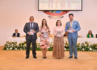 TCE-AM lança Revista Científica 2025 e premia autores de artigos técnicos