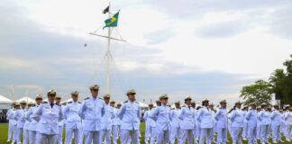 Marinha abre inscrições para vagas de Oficiais Temporários em Manaus com salário de R$ 9 mil