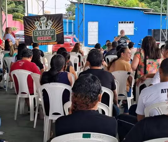 Professores da rede municipal encerram greve após oito dias de paralisação em Manaus