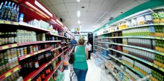 Preço da cesta básica de alimentos cai em 24 capitais, diz pesquisa