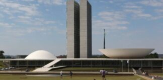 Plenário da Câmara deve votar PEC da Segurança Pública na terça-feira