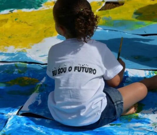 Desigualdades sociais dificultam acesso à educação infantil no Brasil