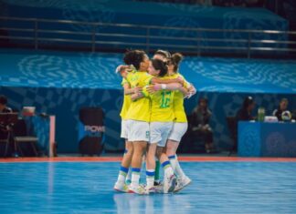 Brasil goleia Japão e está nas semis da Copa do Mundo Feminina de Futsal