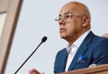 Venezuela liberta presos em meio a crise e denúncia de ‘sequestro’ de Maduro