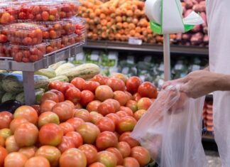 Cesta básica fica 8,12% mais barata em Manaus, aponta Conab