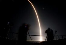 China diz que satélites de Musk são risco para a segurança global; entenda