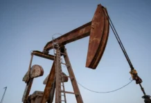 Preço de petróleo bate US$ 115 por barril