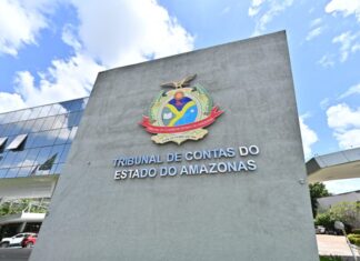 Medida cautelar do TCE-AM suspende contrato de R$ 1,3 bilhão da Seduc