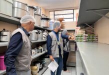 Blitz do TCE-AM fiscaliza merenda escolar em 10 escolas estaduais de Manaus