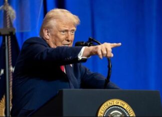 Trump diz que Irã foi ‘praticamente destruído’ e anuncia novos ataques