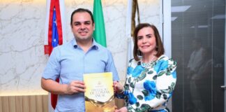 Presidente do TCE-AM entrega Prestação de Contas Anual de 2025 à ALEAM