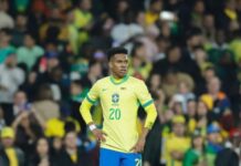 Lesão de Estêvão preocupa Seleção e pode mudar lista da Copa