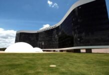 Prazo para deputados trocarem de partido termina nesta sexta