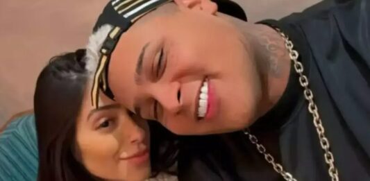 Preso, MC Ryan SP faz surpresa de Dia das Mães para namorada e envia carta
