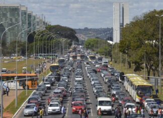 Câmara aprova renovação automática da CNH para motorista sem multas