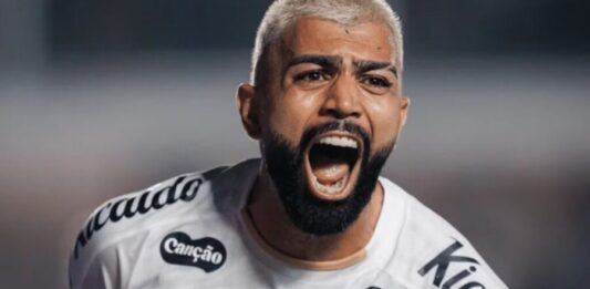 Gabigol sobe para a 8ª posição na artilharia histórica do Brasileirão