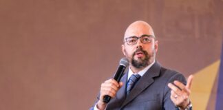 TCE-AM terá curso gratuito de Português Jurídico com professor e autor Eduardo Sabbag