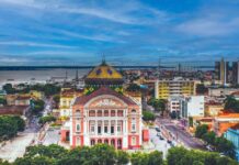 Manaus chega aos 357 anos entre riqueza econômica e crise ambiental