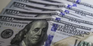 Câmbio se ajusta após disparada; veja quanto está o dólar nesta terça-feira